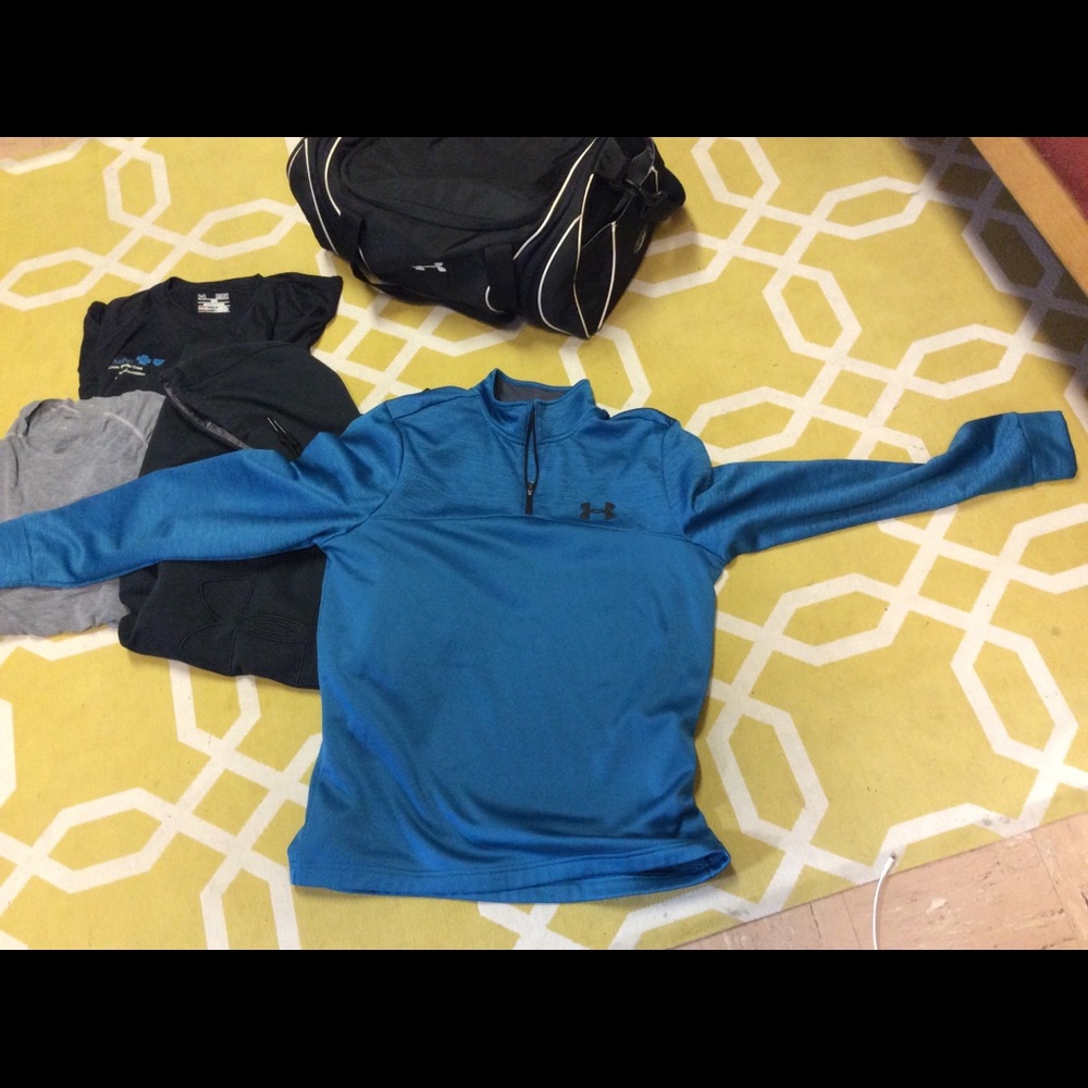 7 UA pieces s/m closet clean out - Picture 5 of 6